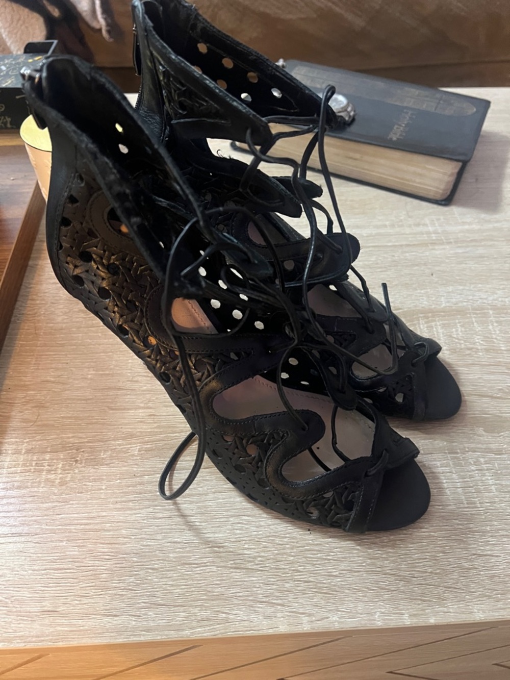 Vince Camuto Black Lace-Up Cutout Women's Heeled Sandals Size 10